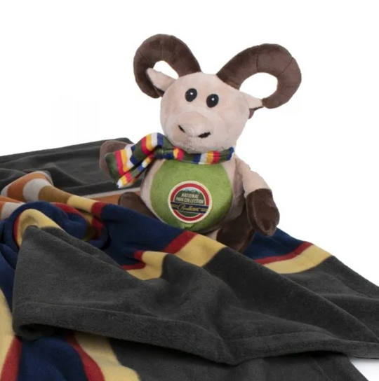 Pendleton Hundespielzeug Soft Toy Pal Long Horn Sheep