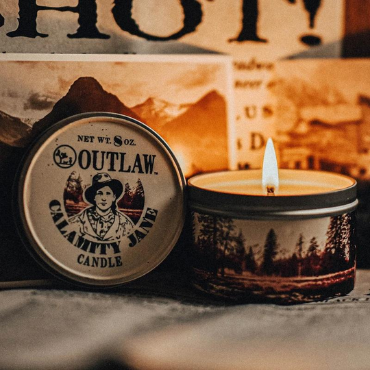 Outlaw-Calamity-Jane-Candle-1-4hooves