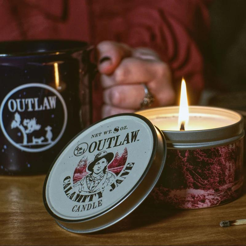 Outlaw-Calamity-Jane-Candle-3-4hooves