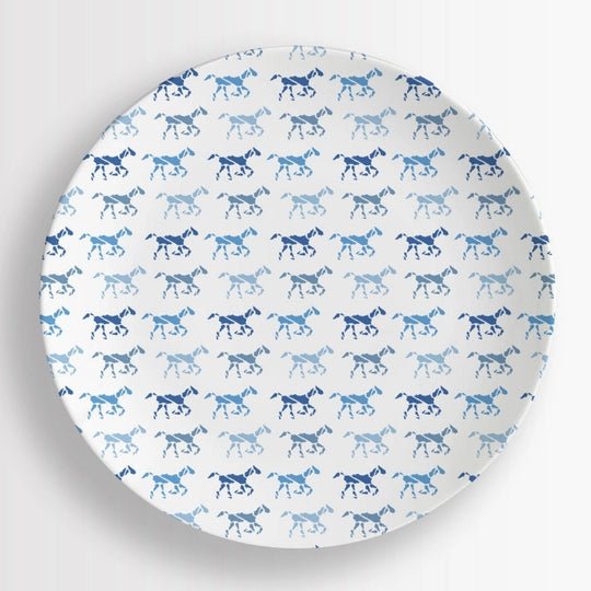 honey-and-hank-dinner-plates-kentucky-derby-horses-blue-4hooves