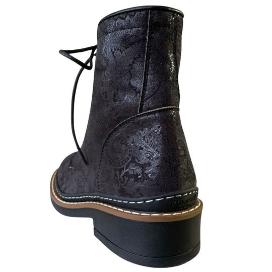 pioneer-horse-line-ankle-boots-solo-fantasy-black-4hooves-back